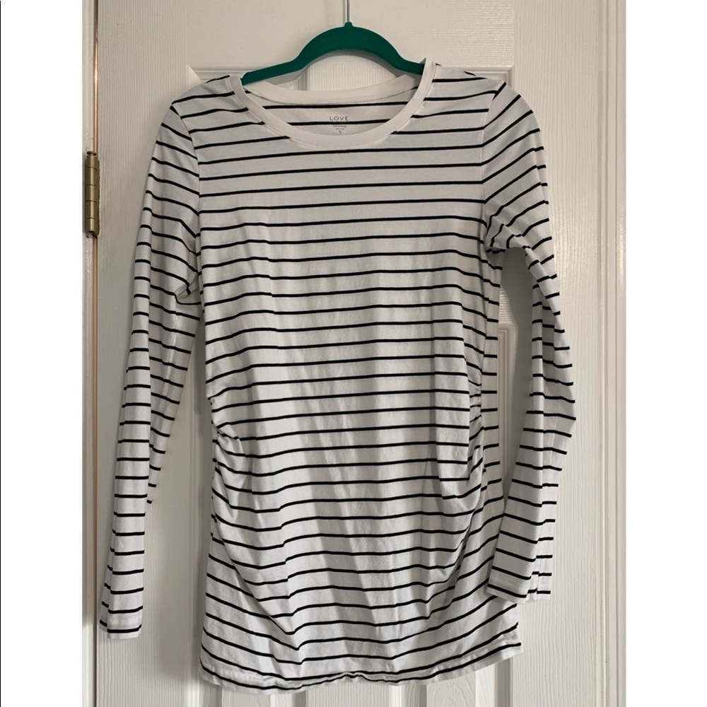 Long sleeve maternity shirt